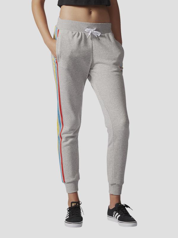 Tepláky adidas Originals REGULAR TP CUF Šedá