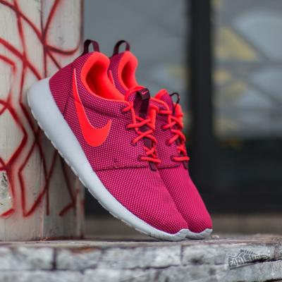 Nike Wmns Roshe One Deep Garnet/ Bright Crimson- Pure Platinum