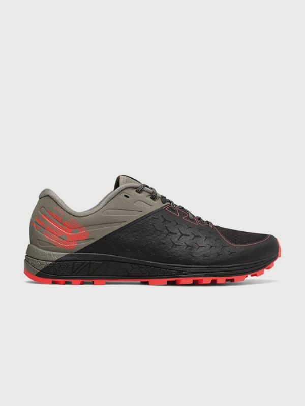 Boty New Balance MTSUMFG2 Barevná