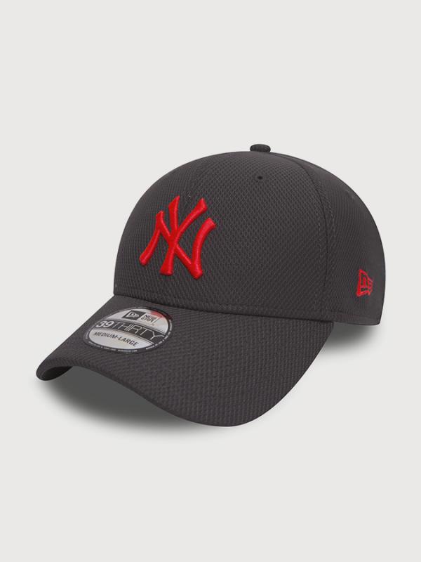 Kšiltovka New Era 3930 Diamond pop NEYYAN Šedá