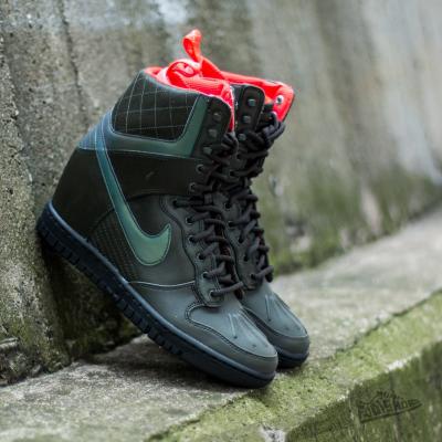 Nike W Dunk Sky Hi 2 SneakerBoot Reflect Sequoia/ Bright Crimson- Mint- Black