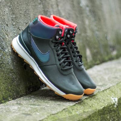 WMNS Nike Acorra Reflect Sequoia/ Menta-Brght Crimson-SL