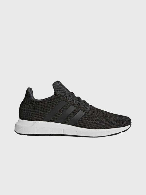 Boty adidas Originals Swift Run Černá