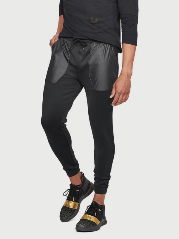 Tepláky Under Armour Utility Knit Jogger Černá
