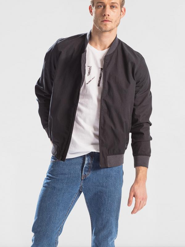Line 8 Bomber Unisex Bunda Levi's® Černá