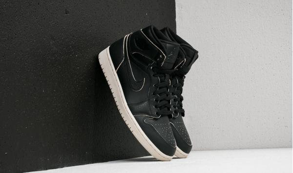 Air Jordan 1 Retro High Premium Black/ Black/ Desert Sand