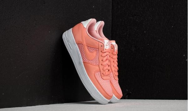Nike Wmns Air Force 1 '07 SE Crimson Bliss/ Crimson Bliss