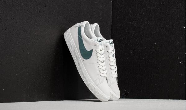 Nike SB Zoom Blazer Low Summit White/ Deep Jungle