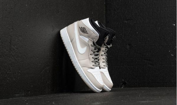 Air Jordan 1 Mid Desert Sand/ White-Black