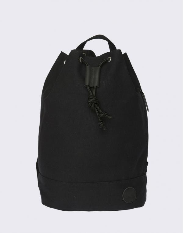 Enter Classic Sailor Black