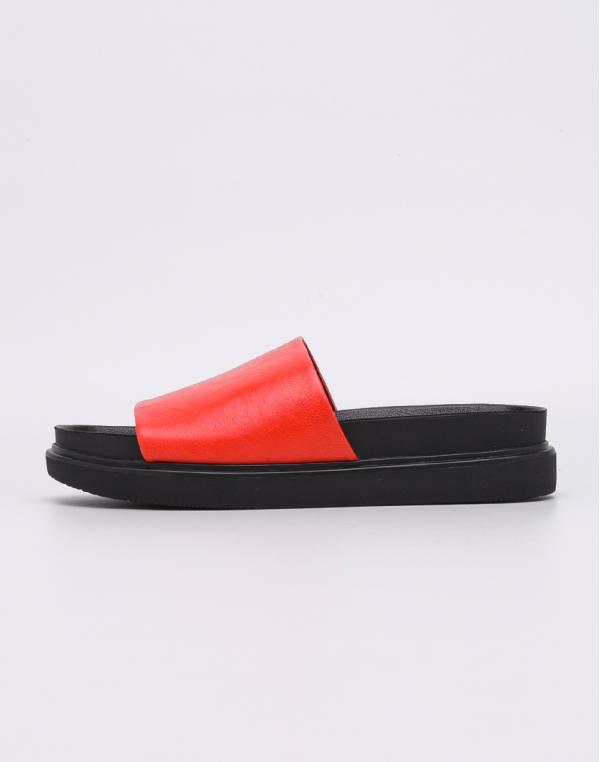 Vagabond Erin Red 40