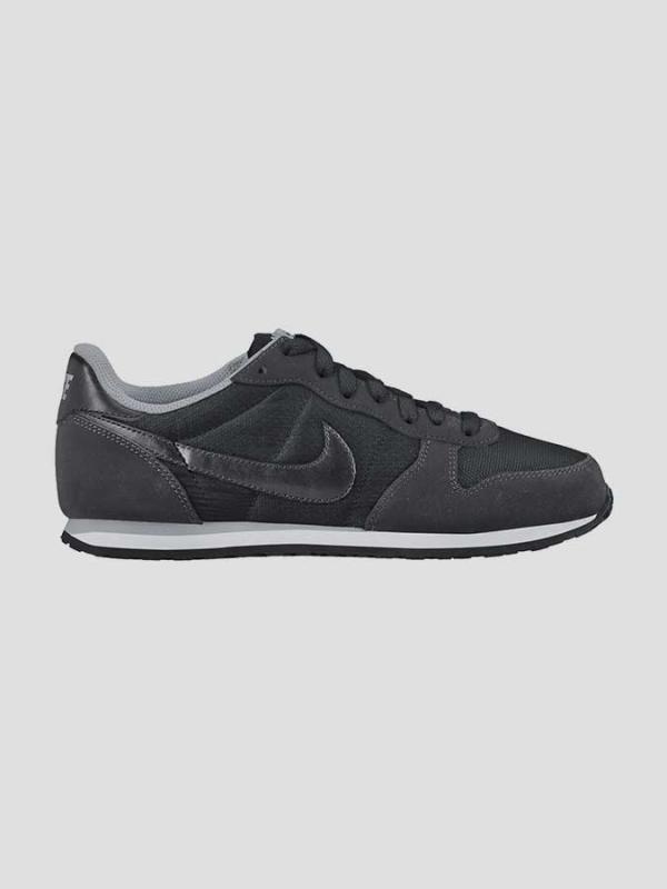 Tenisky  Nike GENICCO Černá