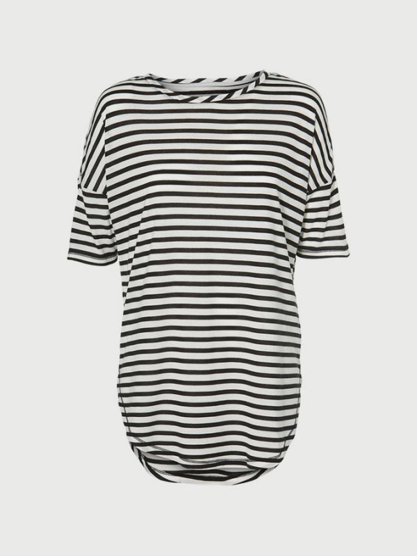 Tričko O´Neill Lw Essentials O/S T-Shirt Černá