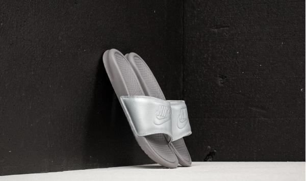 Nike Wmns Benassi JDI BP Metallic Silver