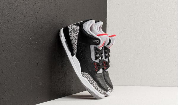 Air Jordan 3 Retro OG Black/ Fire Red-Cement Grey