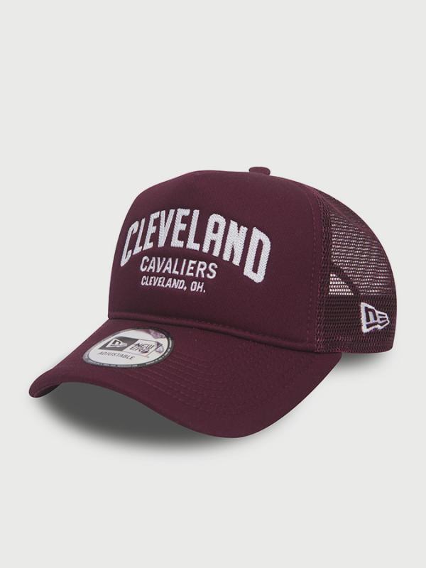 Kšiltovka New Era 940 Chainstitch Trucker CLECAV Červená