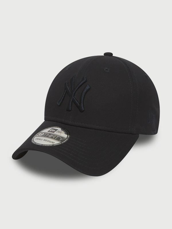 Kšiltovka New Era 3930 MLB League Essential NEYYAN Černá