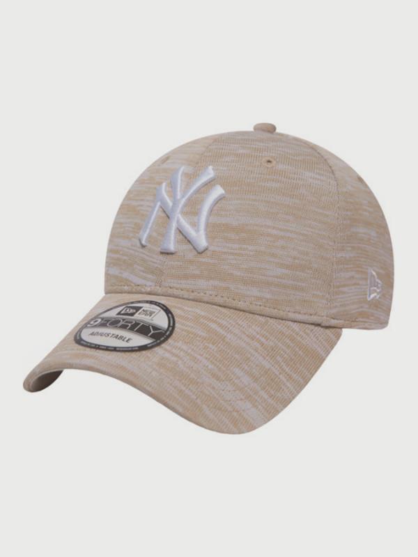 Kšiltovka New Era 940 MLB Engineered Fit NEYYAN Béžová