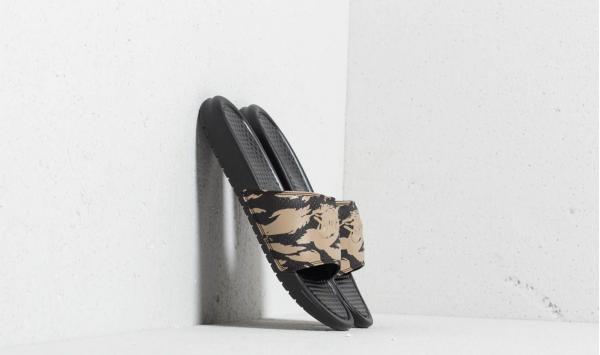 Nike Benassi JDI Khaki/ Khaki-Velvet Brown-Black