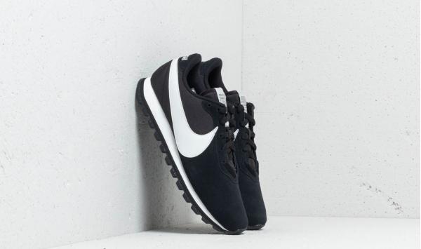 Nike W Pre-Love O.X. Black/ Summit White
