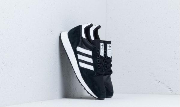 adidas Forest Grove Core Black/ Ftw White/ Core Black