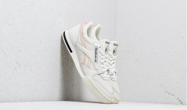 Reebok Phase 1 Pro MU Chalk/ Coal/ Bare Beige