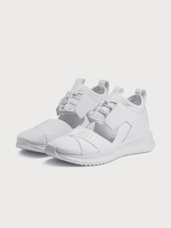Boty Puma Fenty Avid Wns Bílá