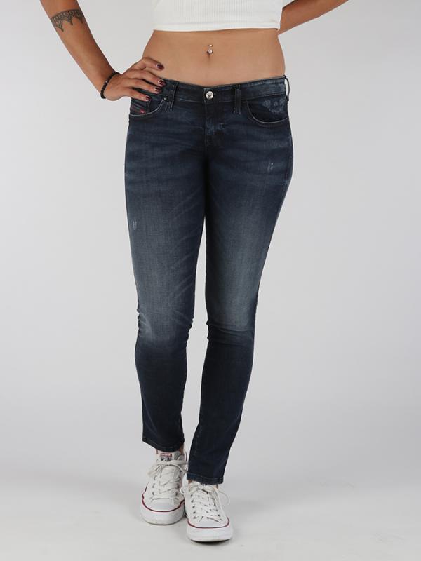 Džíny Diesel SKINZEE-LOW L.30 PANTALONI Modrá