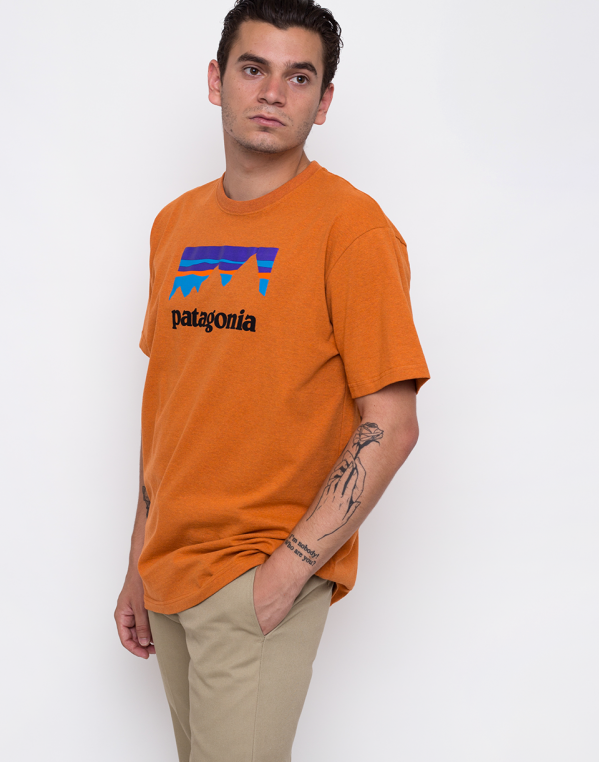 Patagonia Shop Sticker Responsibili-Tee Marigold L