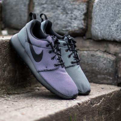 Nike Roshe One Premium Black/ Black-White