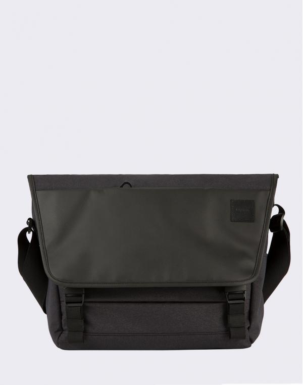 Incase Compass Messenger Black