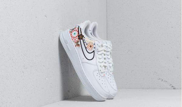 Nike Air Force 1 '07 LNY Wmns White/ White-Habanero Red