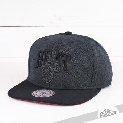 Mitchell & Ness Cap Resist Arch SB NBA Miami Heat