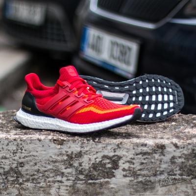 adidas Ultra Boost M Red