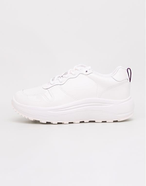 Eytys Jet Patent White 38