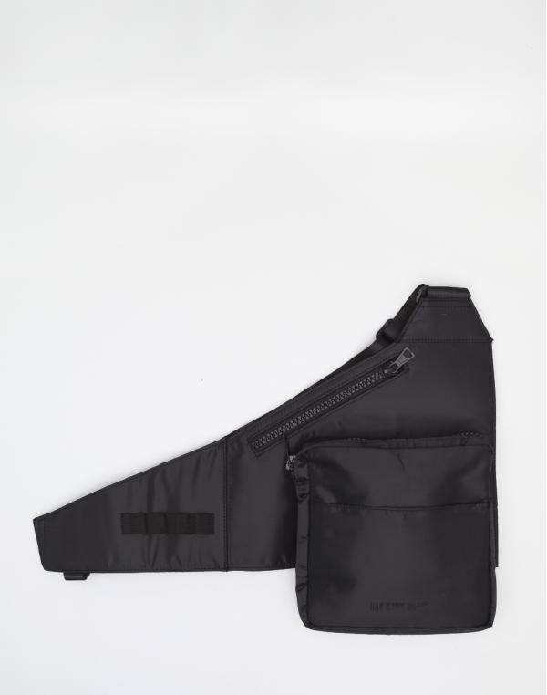 Han Kjøbenhavn Triangle Bag black nylon