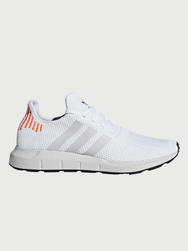 Boty adidas Originals Swift Run Bílá