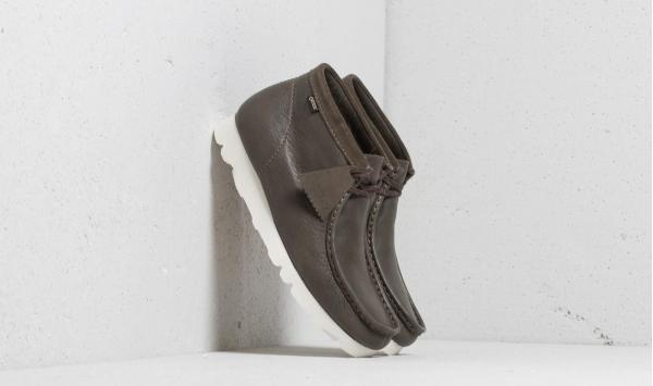 Clarks Originals Wallabee Boot Gore-Tex Off White Nubuck