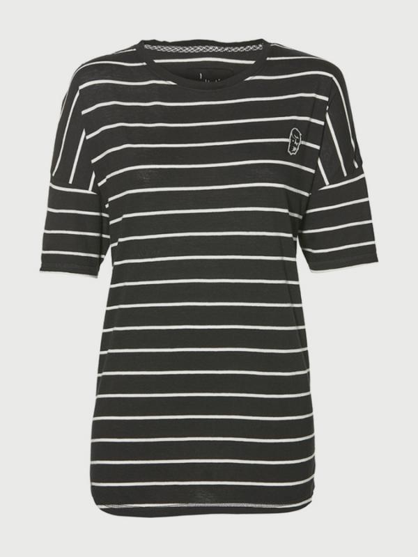 Tričko O´Neill LW Essentials O/S T-Shirt Černá