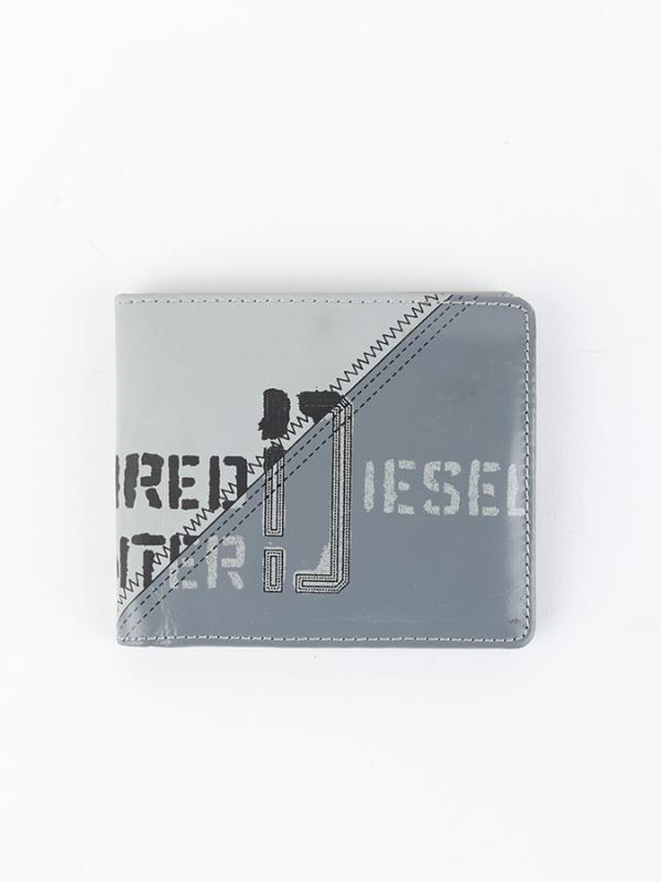 Peněženka Diesel \'MONEY-MONEY\' HIRESH SMAL Šedá