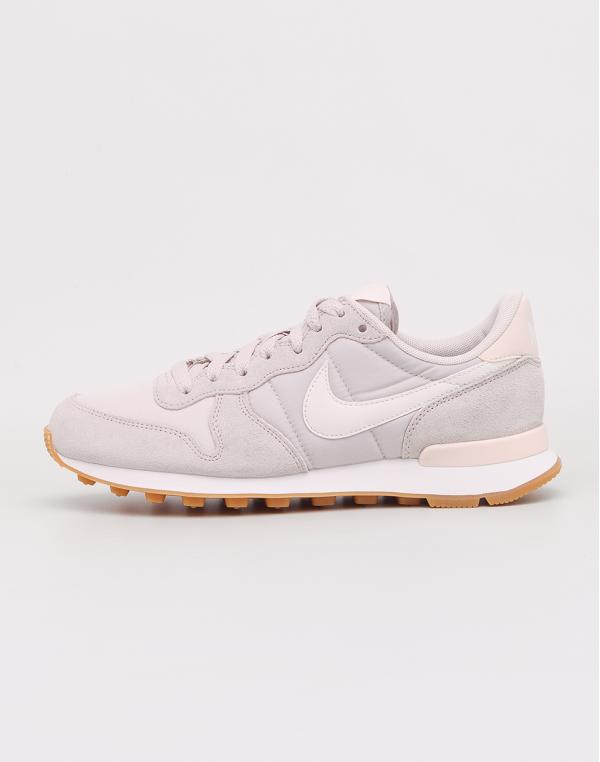 Nike Internationalist Desert Sand/ Summit White- Gum Light Brown 40,5