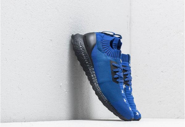 adidas Ultra Boost Uncaged x Études Bold Blue/ Collegiate Royal/ Dark Blue