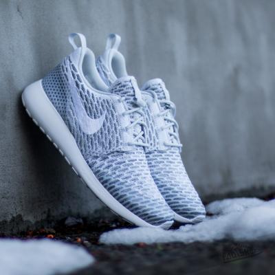 Nike Wmns Roshe One Flyknit Pure Platinum/ White- Cool Grey