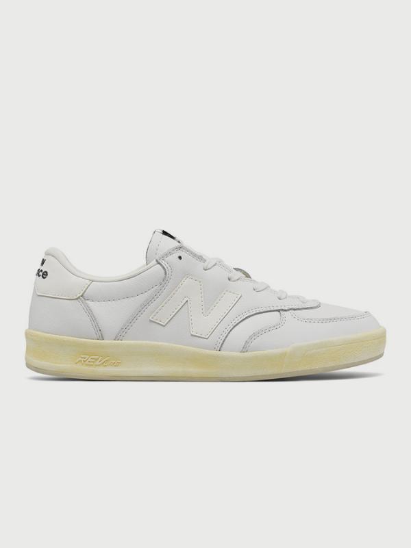 Boty New Balance CRT300CL Bílá