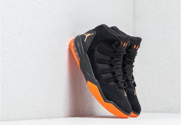 Jordan Max Aura Black/ Cone-Black