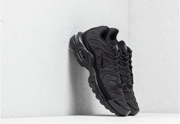 Nike Air Max Plus SE Black/ Black-Black
