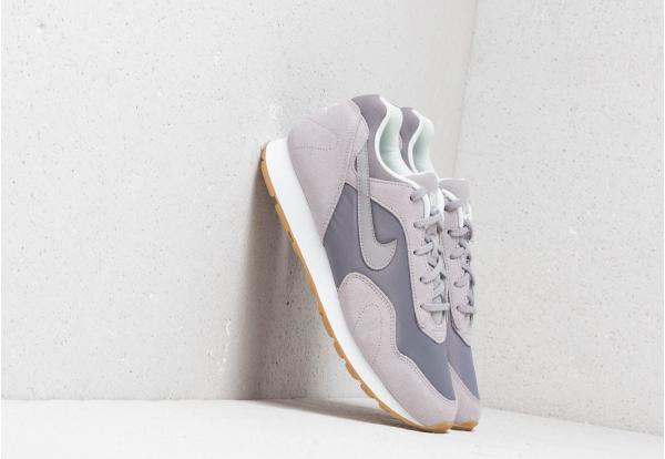 Nike Outburst Wmns Gunsmoke/ Atmosphere Grey