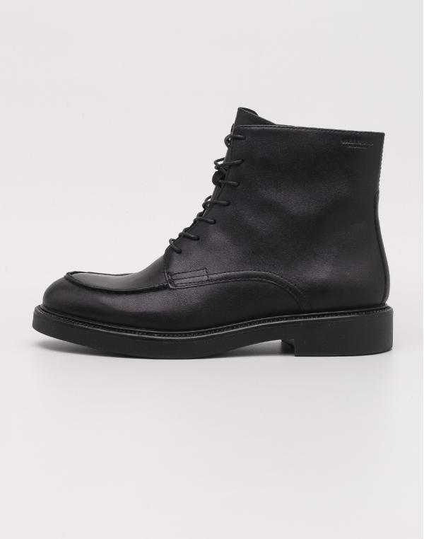 Vagabond Alex W Black 40