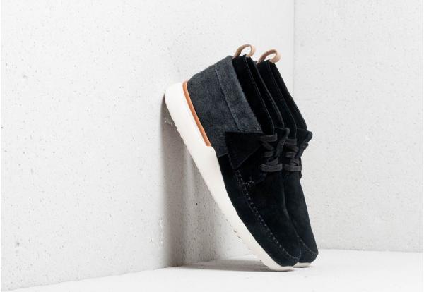 Clarks Originals Tor Track Mid Black