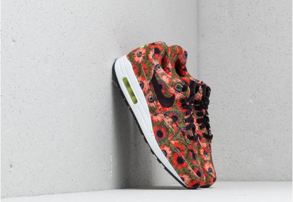 Nike Air Max 1 Premium SE Black/ Black-Flash Crimson